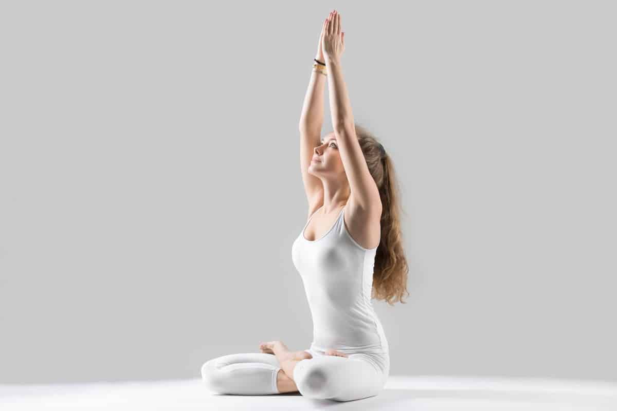 Scopri di più sull'articolo Cos’è lo Yoga Terapia e a chi è utile davvero